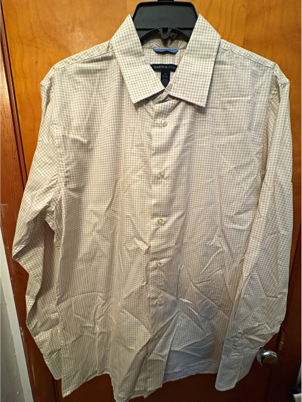 Van Heusen Studio Men’s Dress Shirt Medium 15-15.5 Slim Fit White Tan Pattern